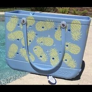 Large pineapple Bogg bag
